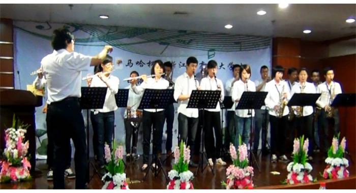 “热博杯”浙江省大学生日语演讲比赛—日本流行歌曲进行的中日国际文化交流