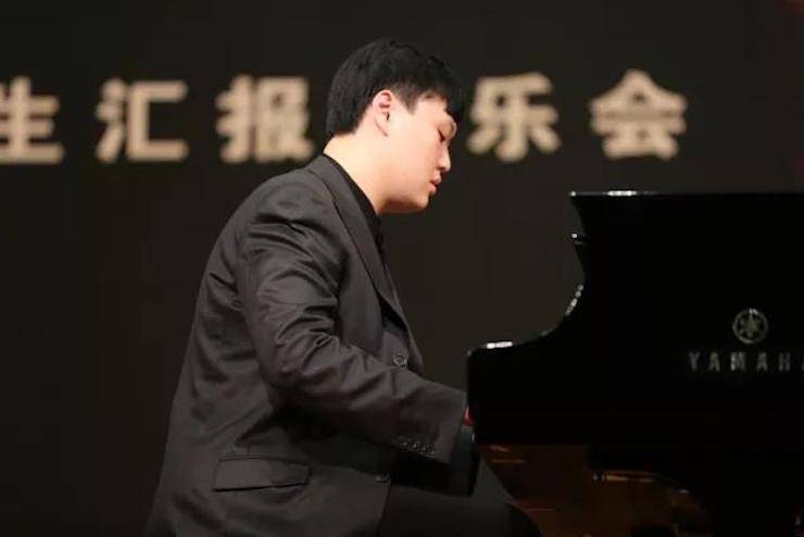 奏响青春旋律，添彩艺术人生|2017热博亚洲音乐奖学金综合师范类院系全国汇报音乐会（第一。┰猜淠