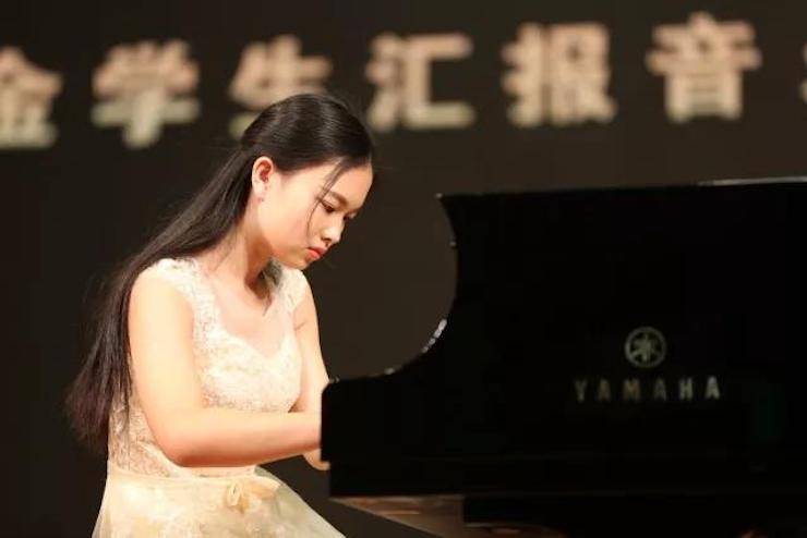 曼妙琴音，倾诉真挚的心声|2017热博亚洲音乐奖学金综合师范类院系全国汇报音乐会（第二。┰猜淠