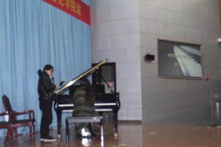 【报道】从师而不惑|热博艺术家宋思衡安徽巡讲·合肥学院站圆满结束。诤悠担