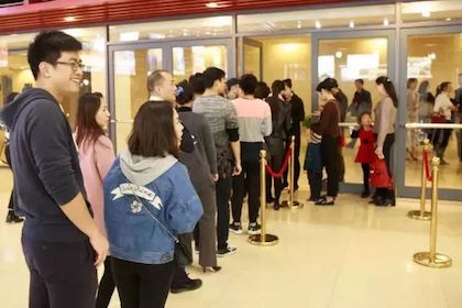 【报道】热博艺术家孙鹏杰《琴书》主题音乐会深圳演出获得巨大成功！