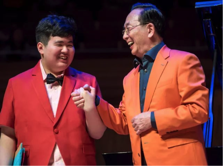 世界自闭症日，热博未来艺术家刘明康与他的朋友们温情奏响“音乐与梦想”慈善音乐会