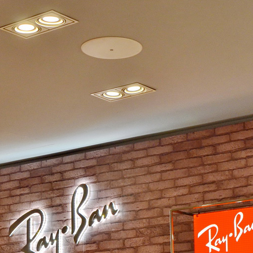 Ray?Ban 宏伊国际广场店——热博 CIS 商用安装系统的经典应用