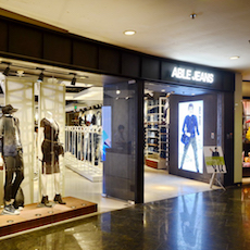 ABLE JEANS正大广场旗舰店——热博MA2030的时尚之旅
