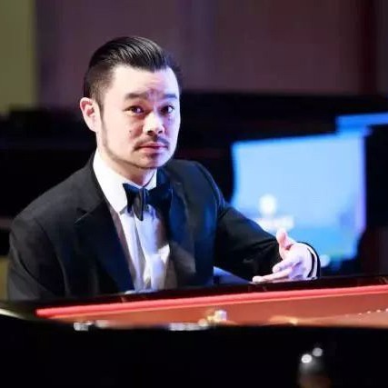 【报道】热博艺术家孙鹏杰《琴书》主题音乐会深圳演出获得巨大成功！